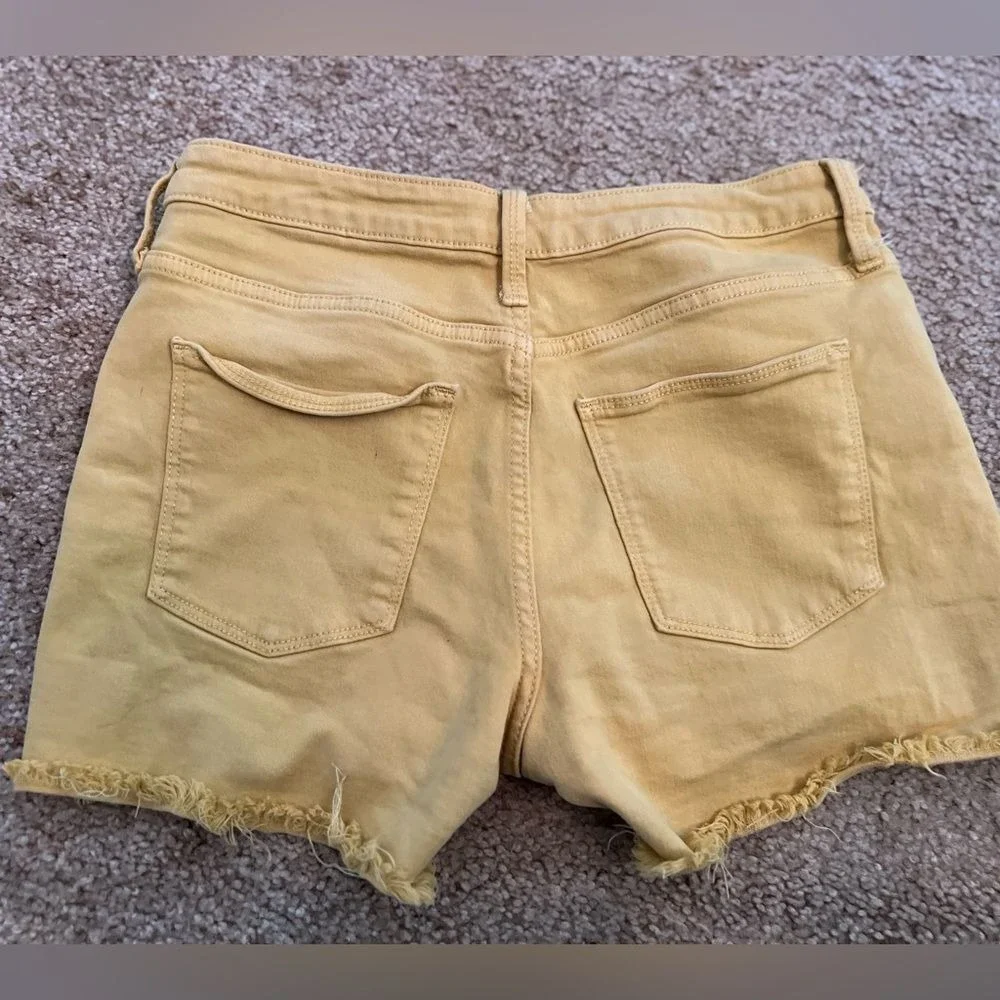 Universal Thread Yellow Button-Fly Distressed Denim Shorts High Rise Summer 8/29